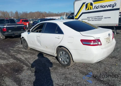 2011 Toyota Camry Le z USA, uszkodzony, nr VIN 4T1BF3EK5BU597558